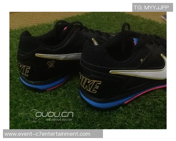 限量版Nike足球鞋全新发布体验极致舒适与卓越性能